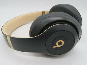 Beats(ビーツ)studio3　ヘッドホン　ブラック　中古品　ユモ11ー2A　