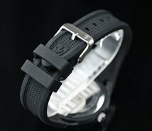 新品1円 フェラーリ公式 ブラック＆レッド 軽量モデル 30m防水 スクーデリア SCUDELIA FERRARI 腕時計 MOVADO メンズ 未使用_画像7