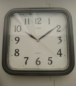 ALBA 壁掛け時計 掛け時計 掛時計 アナログ シンプル アルバ 角型 JJ314N