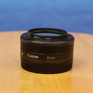 Canon　EF-M　22mm