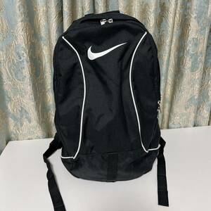 中古 NIKE ナイキ バックパック リュック ナイロン ブラック 黒 デイパック 新生活 新学期 旅行 大容量 A4収納可能 USED 記名あり