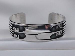 ５００円スタート！！ ホピ族 Steven Pooyouma Kuyvaya katcina bangle カチーナバングル zuni navajo isleta