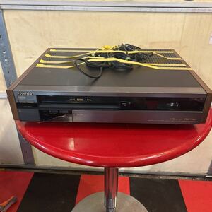 中古品！！リモコン欠品 Victor HiFi SVHS レコーダー HR-S8000 実働品！！ビデオデッキ VHS ビクター