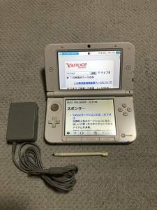 ☆任天堂 Nintendo 3DS LL☆ホワイト☆本体・充電器☆即決送料込み☆にて出品いたします