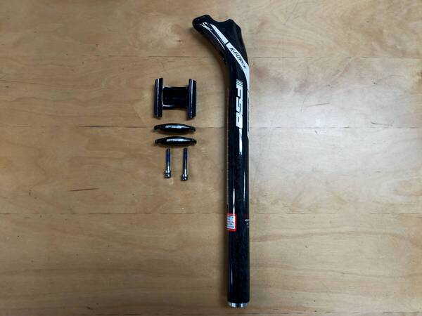新品未使用 K-FORCE LIGHT グロスブラック/ホワイト 27.2×350㎜ セットバック25㎜ カーボン FSA