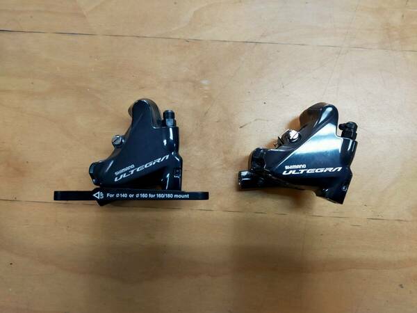 未使用　完成車外し　BR-R8070　ブレーキパッド付属　ディスクブレーキ　キャリパー　ULTEGRA　アルテグラ 　シマノ shimano