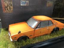 昭和レトロな風景 1/32 ニッサン スカイライン 2000GTR ハコスカ 旧車 自作ジオラマ完成品 ケース付_画像3