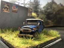 錆塗装 1/64 トヨタ ランドクルーザー ランクル 昭和レトロな風景 旧車 自作ジオラマ完成品 ケース付_画像1