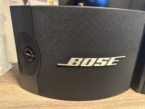 ★BOSE 301V SPEAKER LEFT RIGHT SET　中古 吊り金物