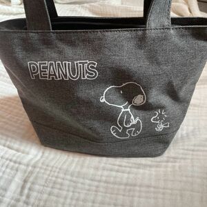 未使用国内購入品ファスナー付PEANUS 可愛いトートバッグ　　SNOOPY サンリオ一番くじ1点 青　購入際コメント要