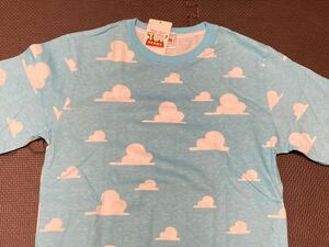 【Mサイズ】新品 ディズニー 正規ライセンス品 toySTORYトイストーリー 雲柄 tシャツ 男女兼用b