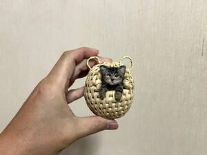 【korutya】1円スタート！小さな羊毛フェルト猫&猫ちぐら！猫ちぐらでくつろぐキジトラ子猫さん！ハンドメイド ！ 