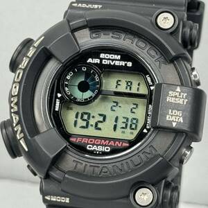 極美品G-SHOCK DW-8200ZU-1T FROGMAN'99 フロッグマン99 復刻版 MEN IN BLACK メンインブラック チタンケース ブラック シルバー 潜水蛙