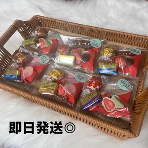 GODIVA リンドール　リンツ　まるごと苺チョコレート　プチギフト　バレンタイン　6袋セット　高級チョコレート　 詰め合わせ