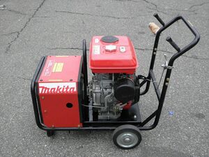 引取限定 makita マキタ エンジン高圧洗浄機 EHW200 200kg/cm2 16L/min キャブ新品 タンク洗浄