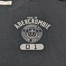 ☆SB121 新品 未使用 abercrombie kids アバクロンビー キッズ アバクロ 5 6 120 男の子 男子 半袖 Tシャツ カットソー 紺 ネイビー_画像3