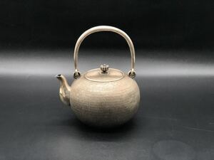 煎茶道具 純銀 銀瓶 湯沸 丸形 鎚目 金工師 金属工芸 茶器 