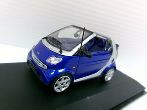 ミニチャンプス 1/43 スマート カブリオレ 2000 シルバー/ブルー (3334-735)