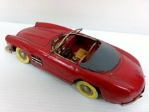 詳細不明 ブリキ製 メルセデスベンツ 300SL 風 モデルカー (3242-219)_画像6