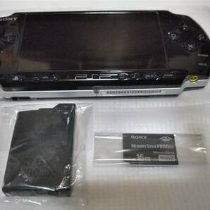 ★☆箱・説付き！SONY PSP 3000番台 16GBメモリ＆ヘッドセット付き♪☆★の画像2