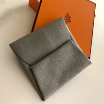 ◆◆◆エルメス HERMES コインケース レザー 正規品　パスティア　ヴォーエプソン　8.5＊8＊1 グレー　小銭入れ 箱付き_画像2