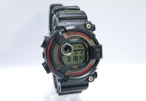 カシオ G-SHOCK フロッグマン チタンDW-8200 1A 動作品 現状 中古品 CASIO ジーショック 時計 FROGMAN 潜水蛙 スクリューバック