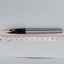 ★☆【3732】SHEAFFER シェーファー 万年筆　シルバー　AUSTRALIA　筆記不可品　中古現状品　筆記用具☆★_画像8