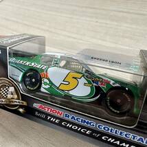 【A0273-25】未開封『Action 1/64 ナスカー Mark Martin #5 Quaker State 2011 Impala CX518660SMM』ミニカー レーシングカー（同梱可）_画像5