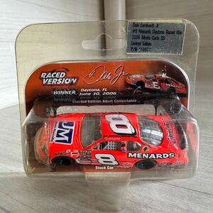 【A0241-22】未開封中古品『1/64 Dale Earnhardt Jr. ♯8 Menards Daytona Raced Win 2006 Monte Carlo SS 限定版 』モデルミニカー