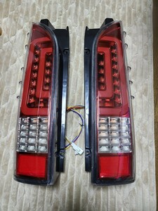 少し訳有り! アウトレット品! LEDテールランプ 200系 ハイエース ダブル ファイバー LED テールランプ レッドファイバー HA061138