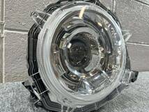 R60229 ジムニー JB64W 純正 ヘッドライト 右 LED KOITO 100-5938G 刻印 3R_画像2