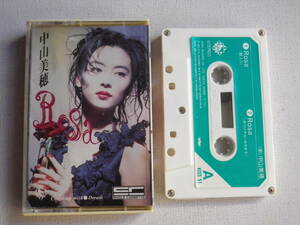 ◆カセット◆シングル　中山美穂「Rosa」「Dream」　歌詞カード付　中古カセットテープ多数出品中！