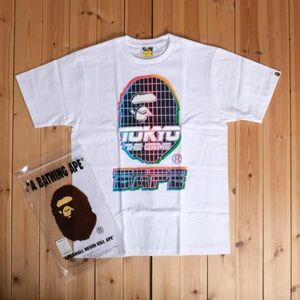 新品未使用！◆A BATHING APE◆アベイシングエイプ◆メンズ　 Tシャツ　ロゴ×TOKYO柄　[M] 白 br07016811