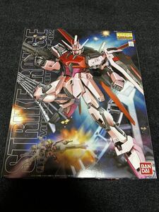 未組立　ストライクルージュ 1/100スケール MG ガンダムSEED 機動戦士ガンダムSEED ガンプラ　マスターグレード