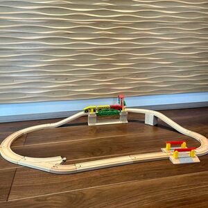 ☆木製玩具　BRIOとIKEAの大容量セット☆　列車　レール　踏切　陸橋