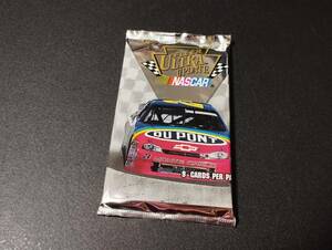 【新品未開封 在庫数9】 The NASCAR Authority 1997 FLEER ULTRA UPDATE トレーディングカード 1パック 9枚入り