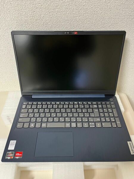 展示品ほぼ新品　Lenovo IdeaPad Slim 370 アビスブルー ［82RN005EJP］ 2022年5月発表モデル