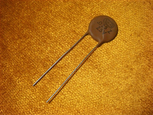 Vintage Solar Ceramic Capacitor 0.025uf / 50V セラミックコンデンサー 0.025μf