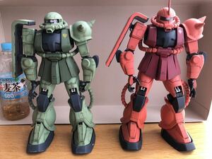 MS-06F ザクII/MS-06S シャア専用ザクIIパーフェクトグレード アクションフィギュア 1:60スケール　2個セット