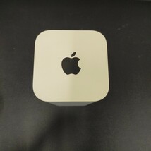 す1125 無線LANルーター Apple A1521 ベースステーション ホワイト アップル 検) AirMac Extreme エアマックエクストリーム_画像1