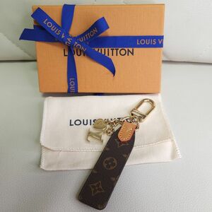 新品未使用★キーホルダー・LV チェリシュド キーホルダー ルイヴィトン