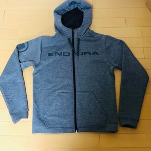 価格値下げ!ENDURA ジップ パーカー S