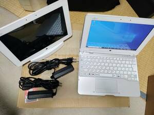 ARROWS Tab Q584 Windows10　タブレットPC おまけ多数