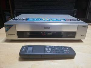 パナソニック　S-VHSビデオデッキ　NV-SB800W　リモコン付