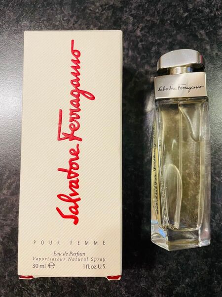 サルヴァトーレフェラガモ プールファム オードパルファム 香水 30ml