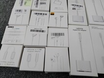 【ジャンク】大量 まとめ売り 28個 セット イヤホン カメラアダプター USB earpods avアダプター ケーブル スマホ iPhone iPod iPad等 対応_画像2