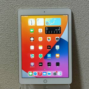 中古品 Apple iPad 第5世代 Wi-Fiモデル 32GB MP2G2J/A シルバー