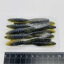 710681 カリフォルニアワーム パドルテールグラブ 3-1/2インチ ２６本 CALIFORNIA WORM PADDLE TAIL GRUB ハンドポワードワーム オールド品_画像3