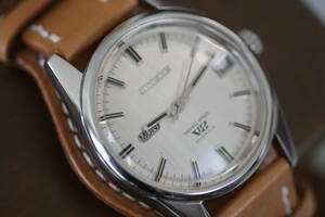 シチズン CITIZEN セブンスターV2（SEVEN STAR V2）21J 自動巻き腕時計　中古逸品　台座付き革ベルト付き　1970年代　メンズ用