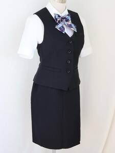 11号 SELERY ブラック 斜め 事務 中古◆OL制服 / 事務服◆ ベスト, スカート(お任せ） 上下セット, 中古ブラウス, 新品リボンのオマケ付